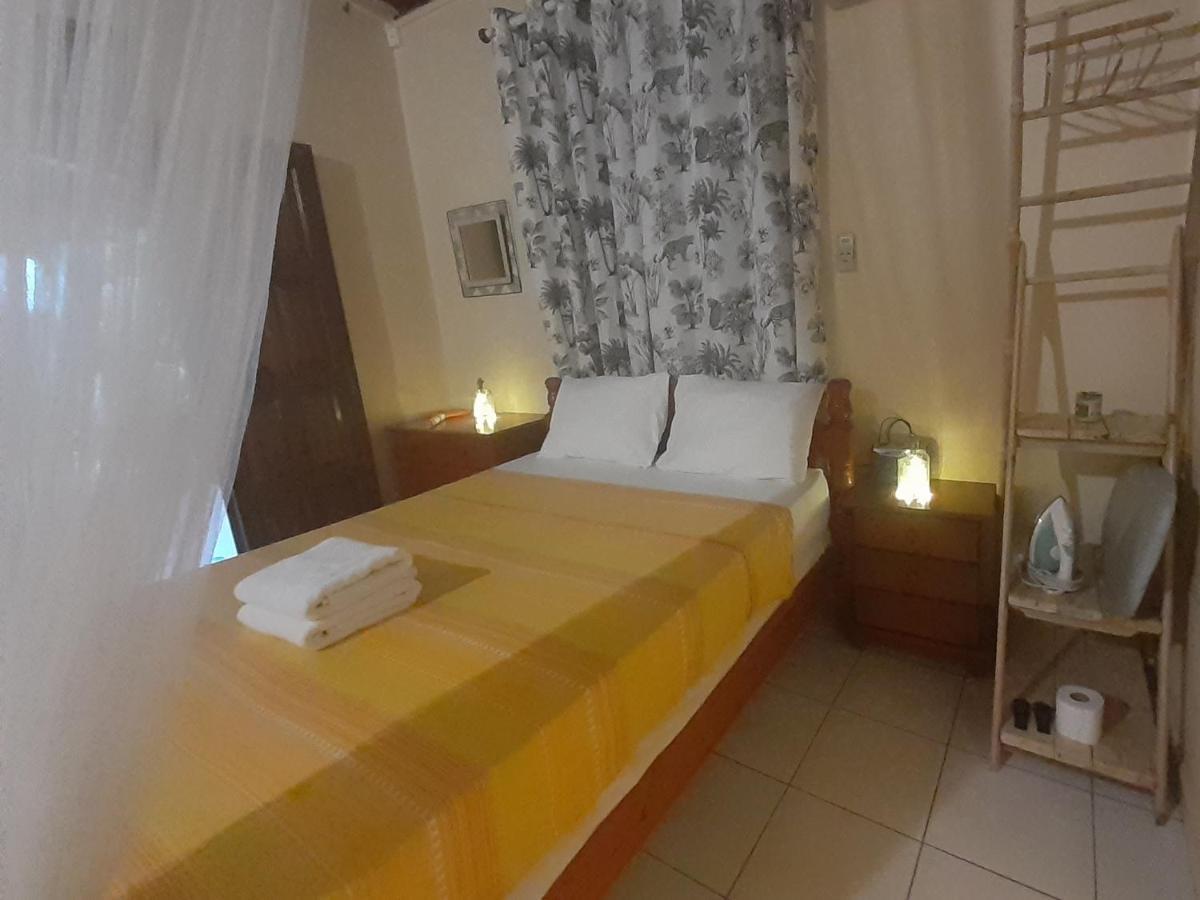 Appartamento Localiz Grand-Bourg  Esterno foto