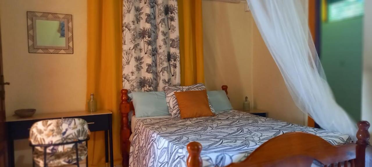 Appartamento Localiz Grand-Bourg  Esterno foto